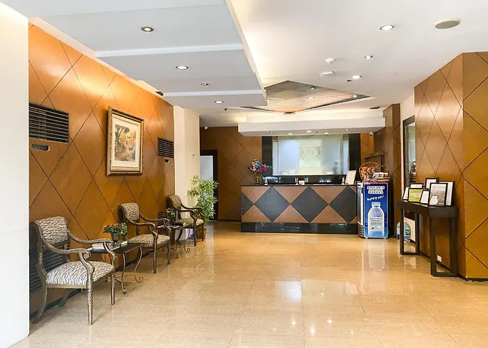 호텔 Paragon Tower 2*