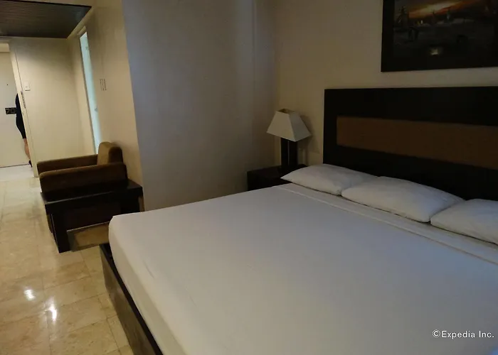 Hotel Paragon Tower